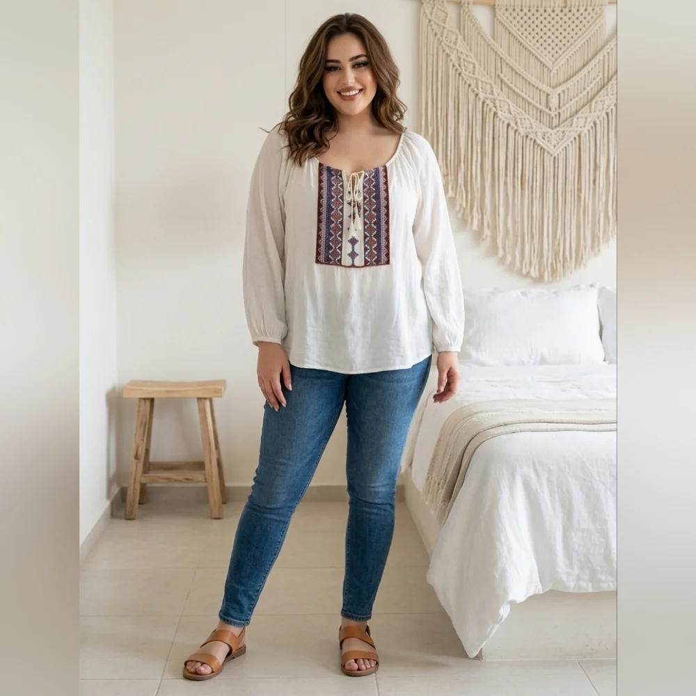 Forever 21 Plus 1X Boho White Blue Red Embellished 3/4 Sleeve Blouse Rayon - Picture 1 of 9
